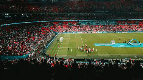 德天空：豪门争抢科法内，药厂估值6000-7000万欧